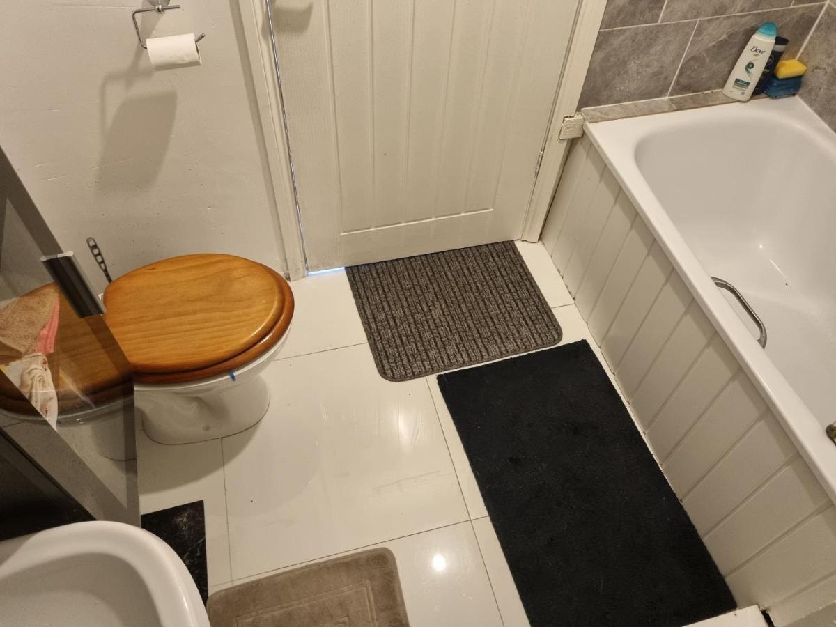 Private Rooms In London, Exterior photo